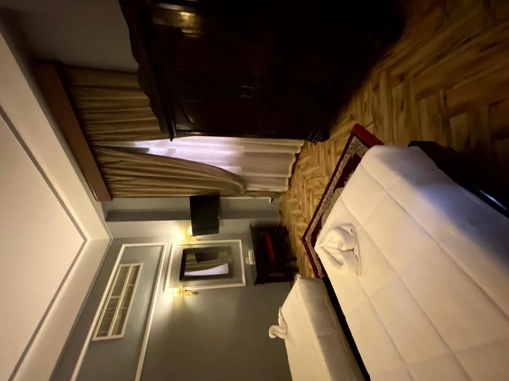 DOUBLE DELUXE CAPACITY 2 Room, Cosmopolitan Cairo Hotel, Cairo