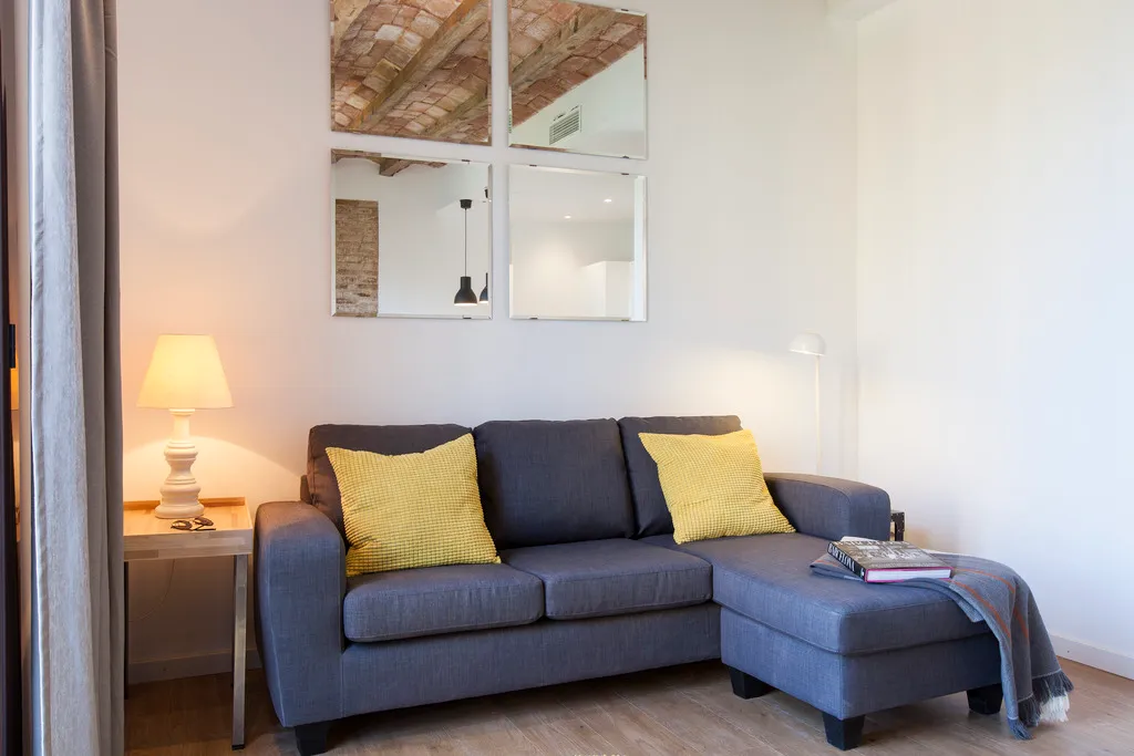 APARTMENT WITH BALCONY Room, Charming Flats by Aspasios, Barcelona