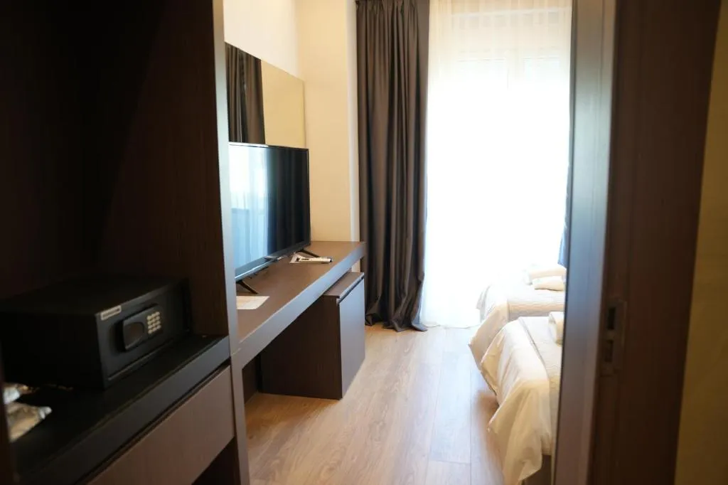 Double or Twin DELUXE Room, Aquila "d", Durres