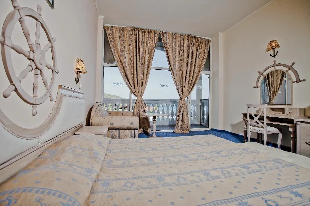 DOUBLE SEA VIEW Room, Royal Park, Bourgas