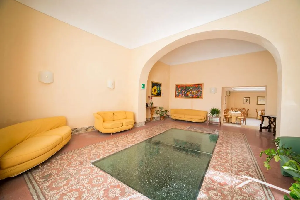 Lobby, Hotel Gran Bretagna, Catania