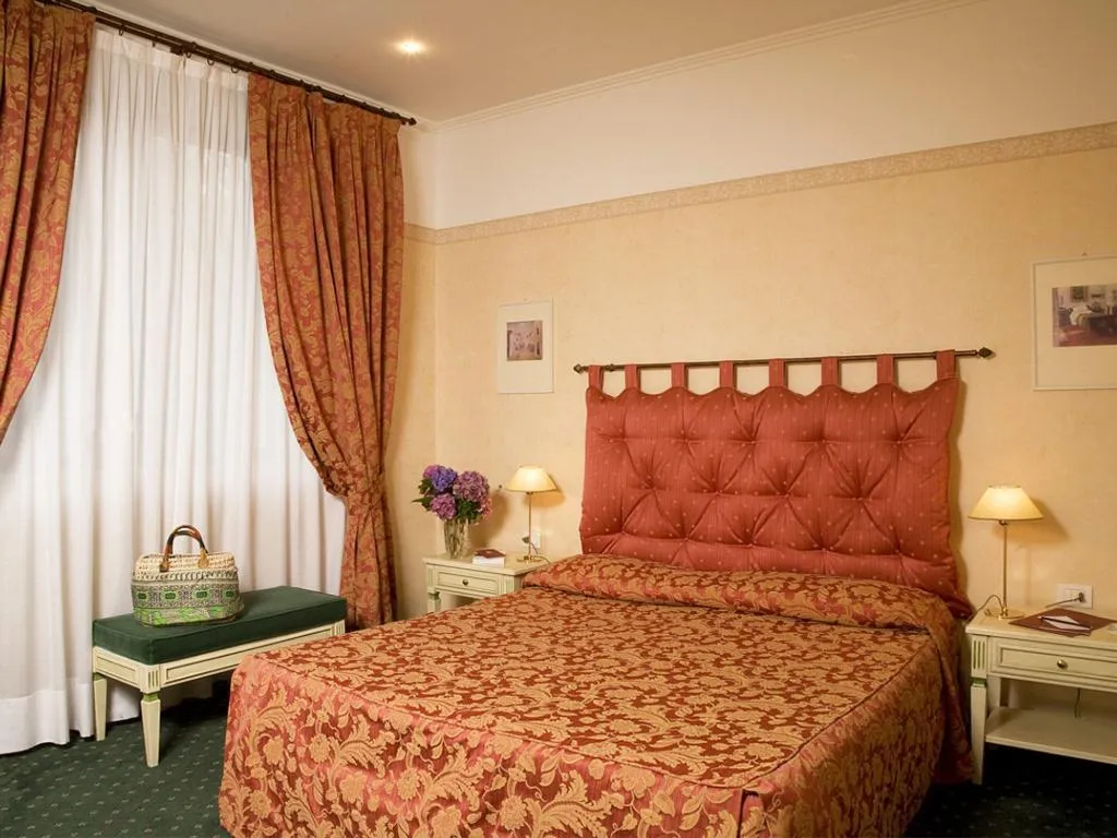 DOUBLE STANDARD Room, Grand Hotel Majestic, Milan