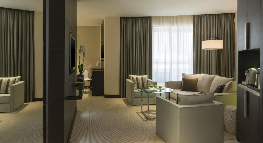 TWIN DELUXE WITH BALCONY Room, Le Royal Meridien Beach Resort and Spa, Dubai