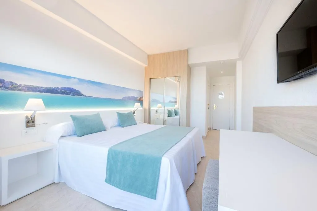 TWIN PREMIUM Room, Azuline Hotel Bahamas, Majorca
