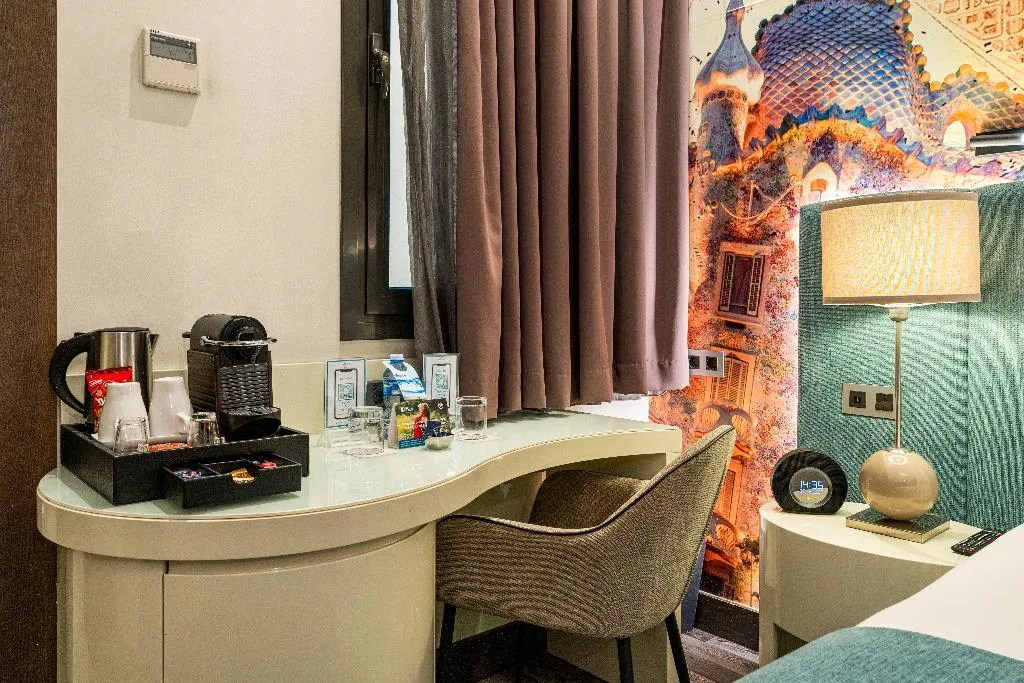 DOUBLE STANDARD Room, Hotel Indigo Barcelona Plaza Catalunya, Barcelona