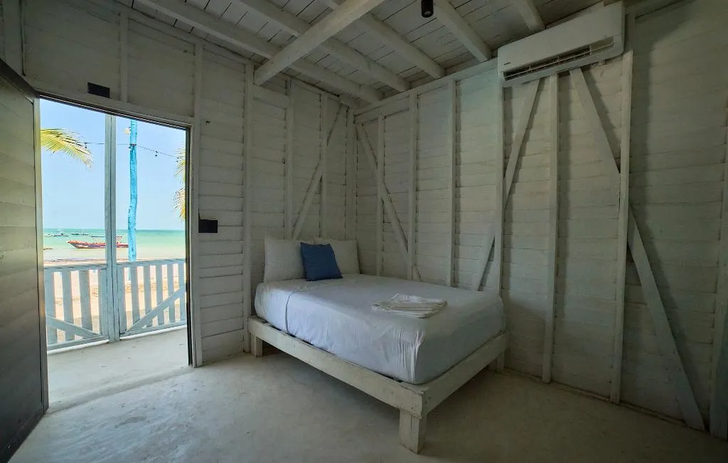 QUADRUPLE DELUXE OCEAN VIEW Room, El Faro Beach Front By Óol Hotels, Cancun Area