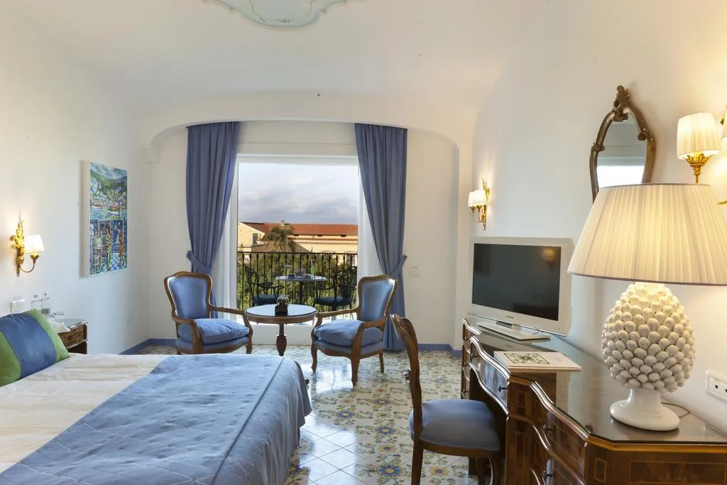 Double or Twin DELUXE GARDEN VIEW Room, Grand Hotel la Favorita, Naples