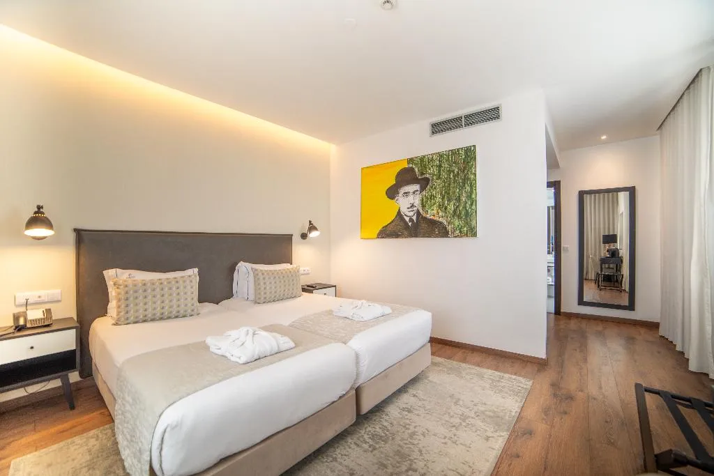 Double or Twin STANDARD Room, VIP Executive Picoas, Lisbon
