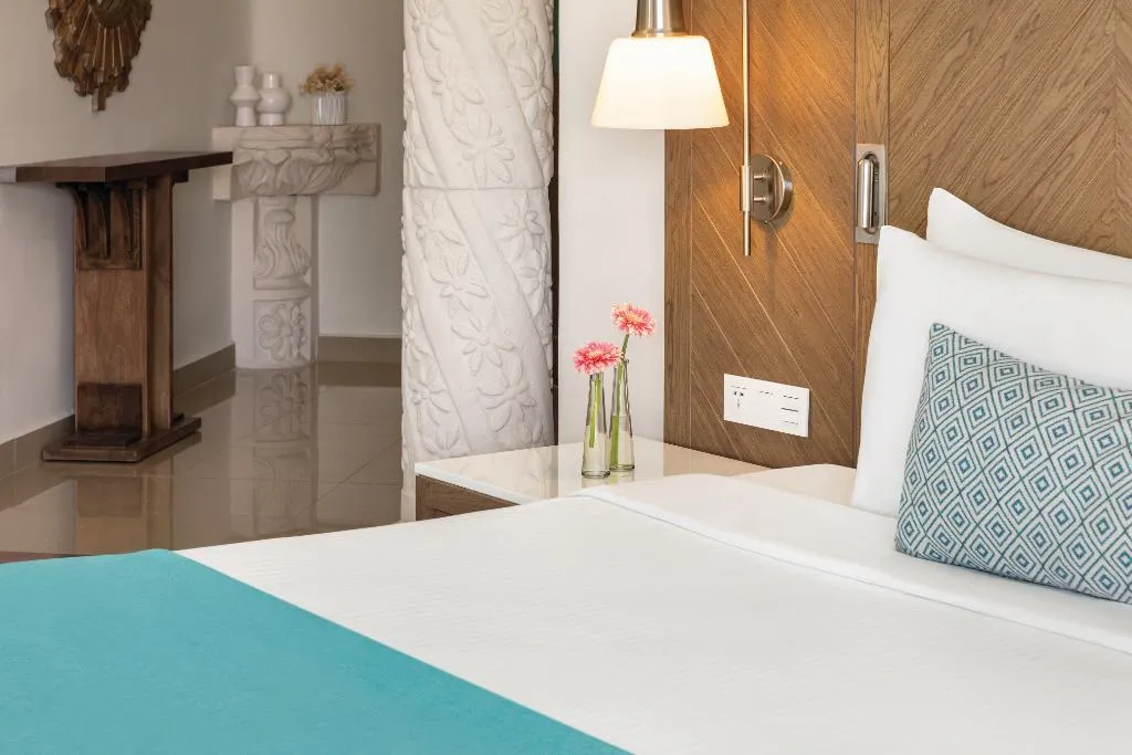 JUNIOR SUITE OCEAN VIEW Room, Wyndham Alltra Playa del Carmen Adults Only All In, Playa Del Carmen