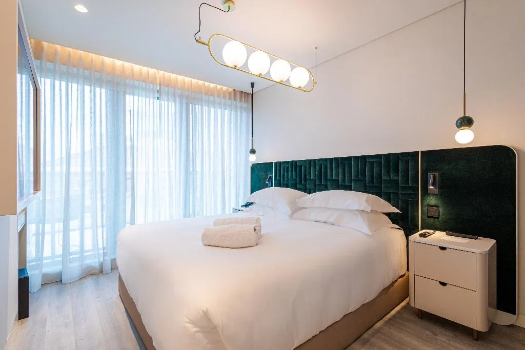 SUITE CITY VIEW Room, Luster Hotel, Lisbon