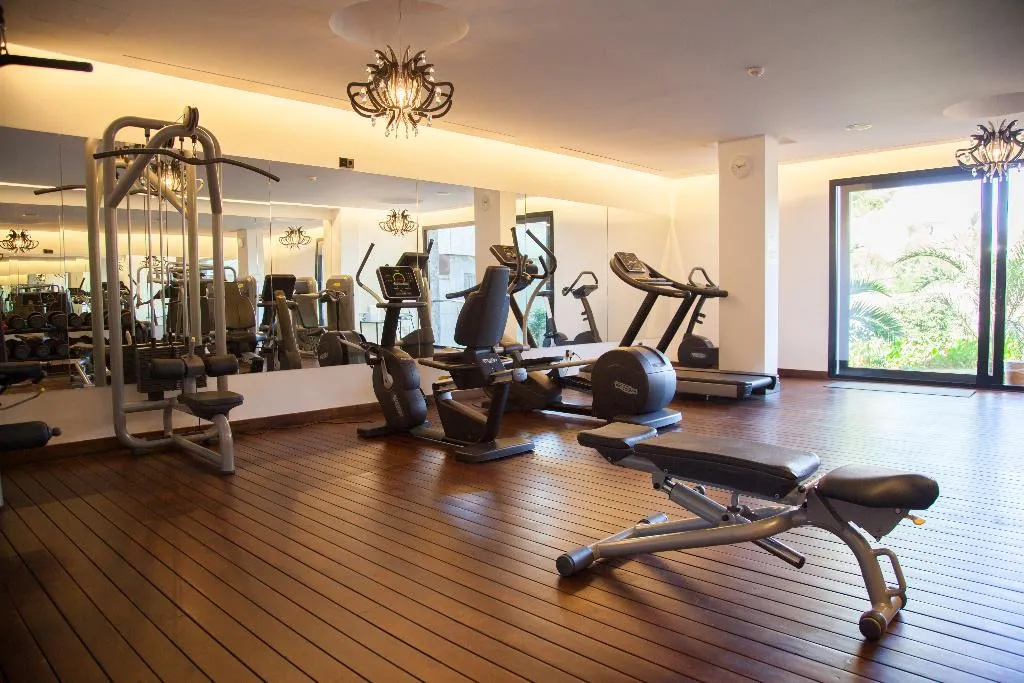 Sports and Entertainment, Serrano Palace, Majorca
