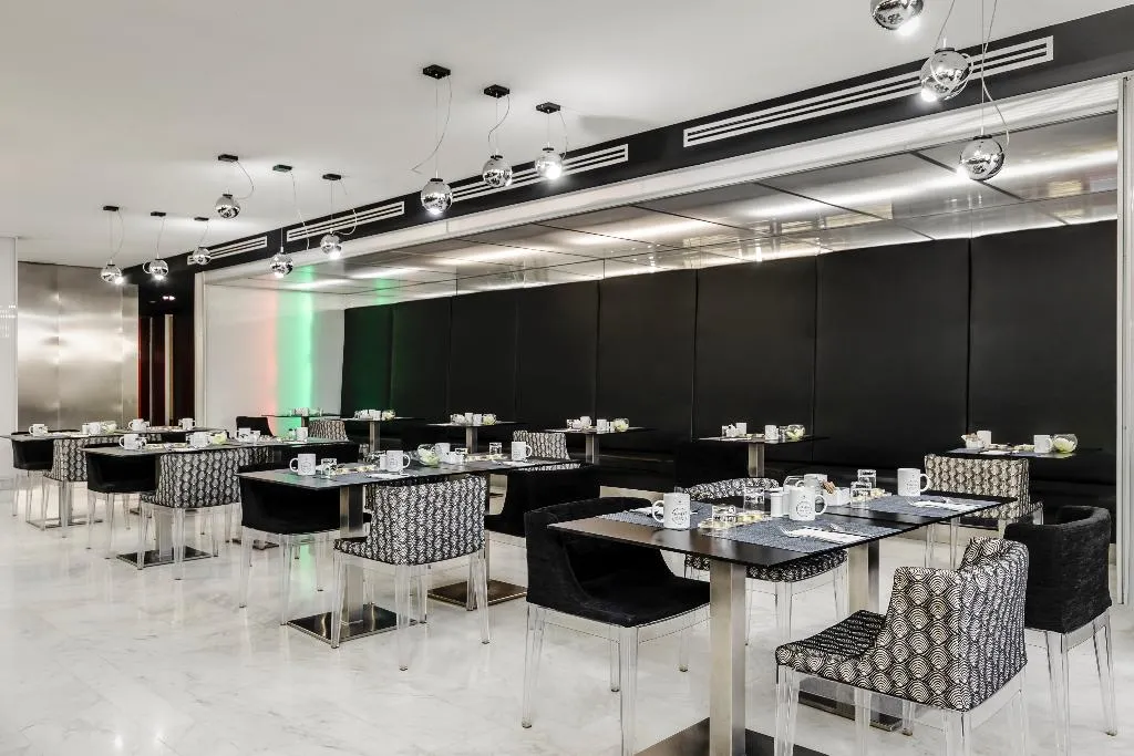 Restaurant, Ikonik Angli, Barcelona