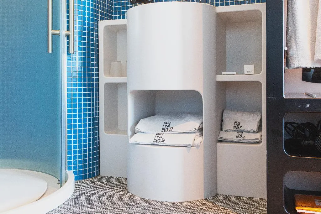 Double or Twin STANDARD Room, Evolution Lisboa Hotel, Lisbon