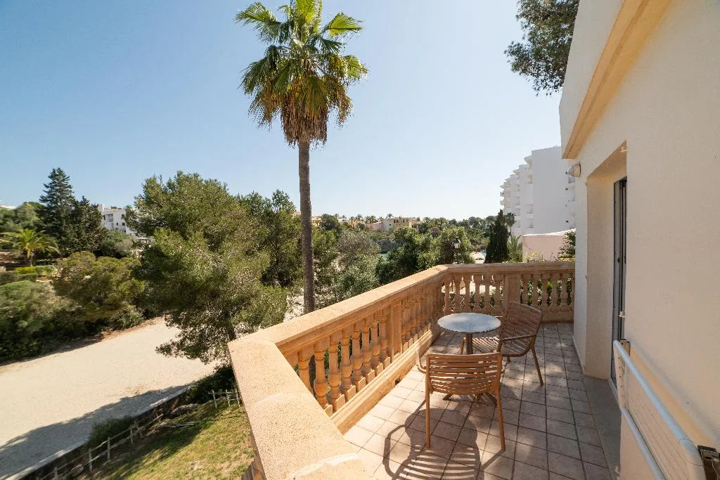 STUDIO BEACH FRONT Room, Azul Playa Apartments, Majorca