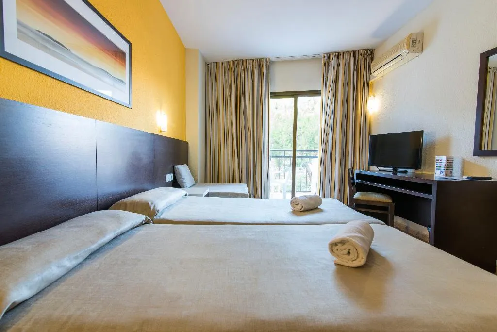 TWIN STANDARD Room, AzuLine Hotel Mar Amantis and Mar Amantis II, Ibiza