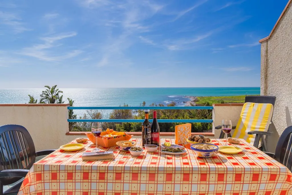 APARTMENT SUPERIOR WITH TERRACE Room, Lumia Case Vacanze, Catania