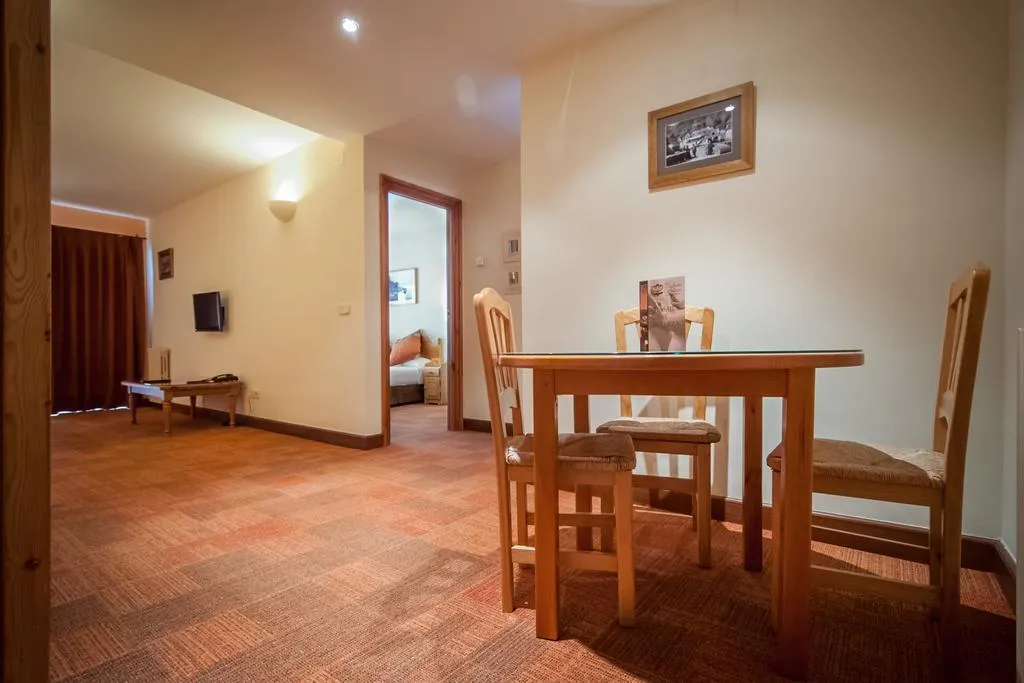 APARTMENT CAPACITY 6 Room, Hotel i Apartaments Vilagaròs, Costa Brava