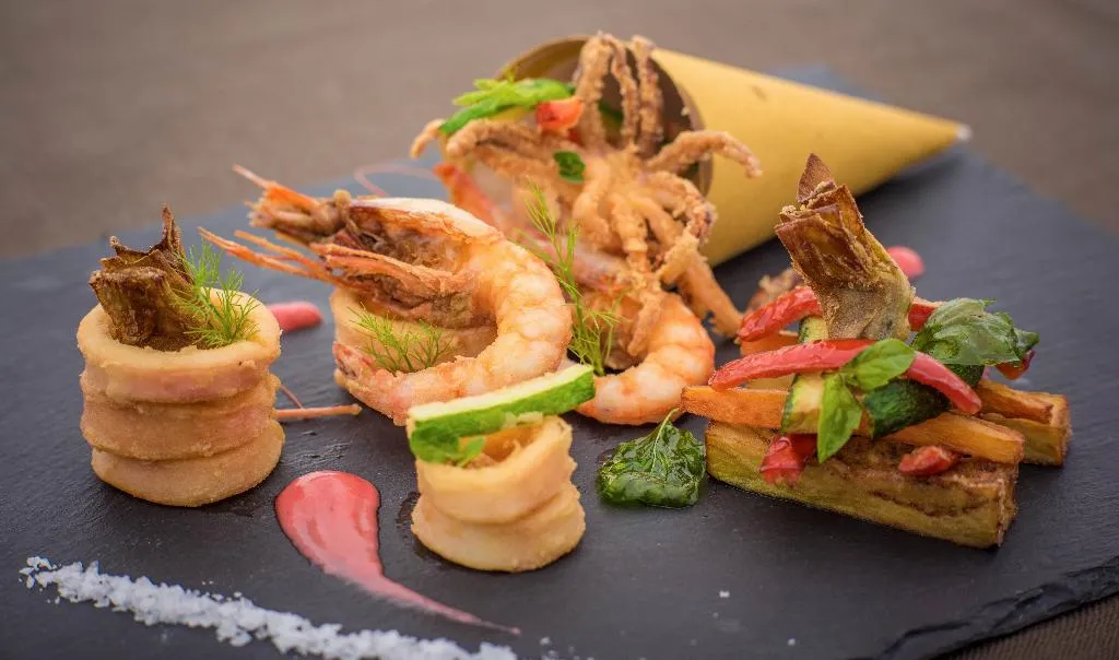 Restaurant, UNA HOTELS T Hotel Cagliari, Cagliari