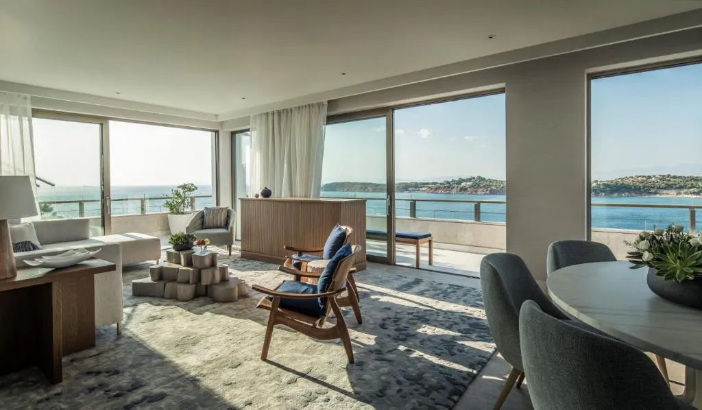 SUITE Presidential Room, Four Seasons Astir Palace Hotel Athens, Athens