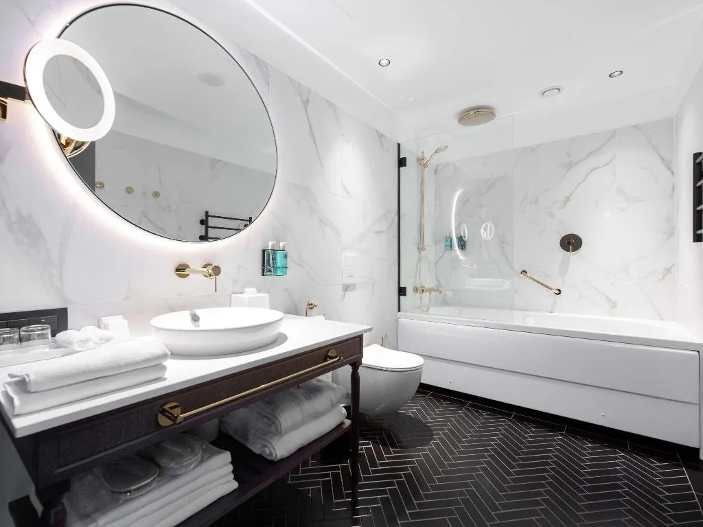 DOUBLE DELUXE Room, Movenpick Hotel Tallinn, Tallinn
