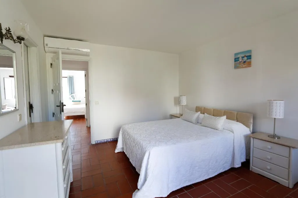 APARTMENT THREE BEDROOMS Room, Apartamentos The Old Village by Village 4u, Algarve