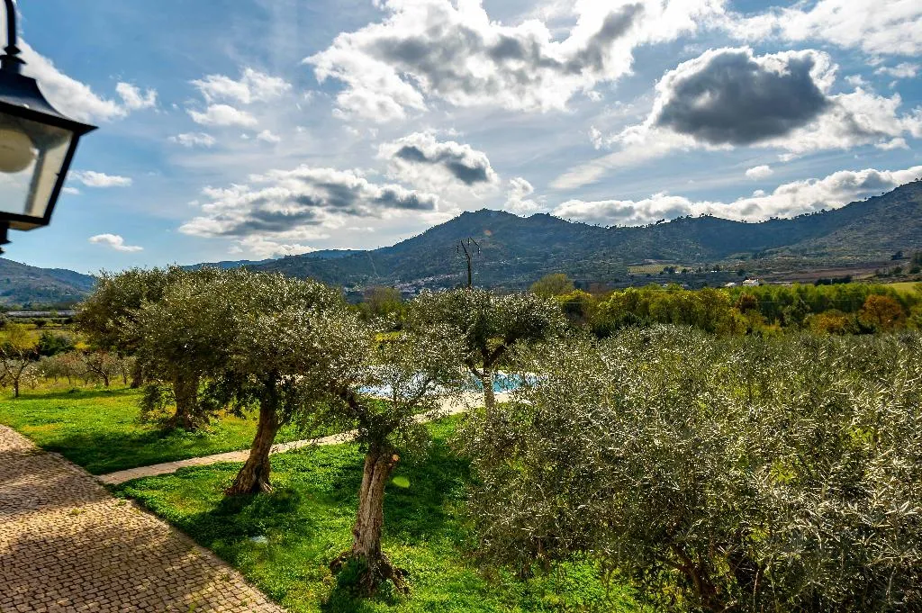 DOUBLE MOUNTAIN VIEW Room, Quinta Do Quinto, Porto