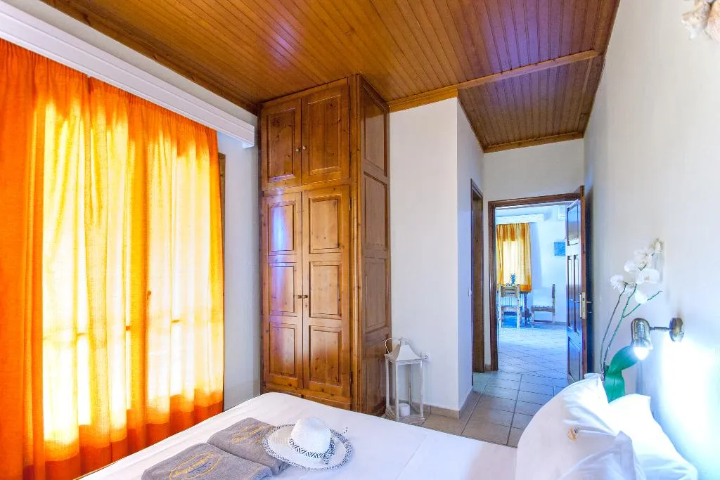 VILLA TWO BEDROOMS Room, Koukias Village, Skiathos