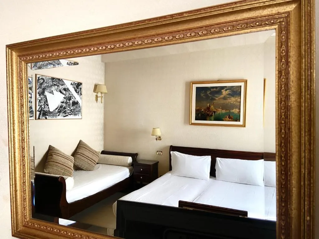 QUADRUPLE SUPERIOR Room, Ca' del Nobile, Venice