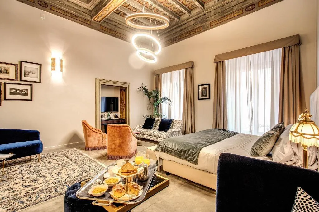 SUITE DELUXE KING BED Room, Martius Private Suites Hotel, Rome