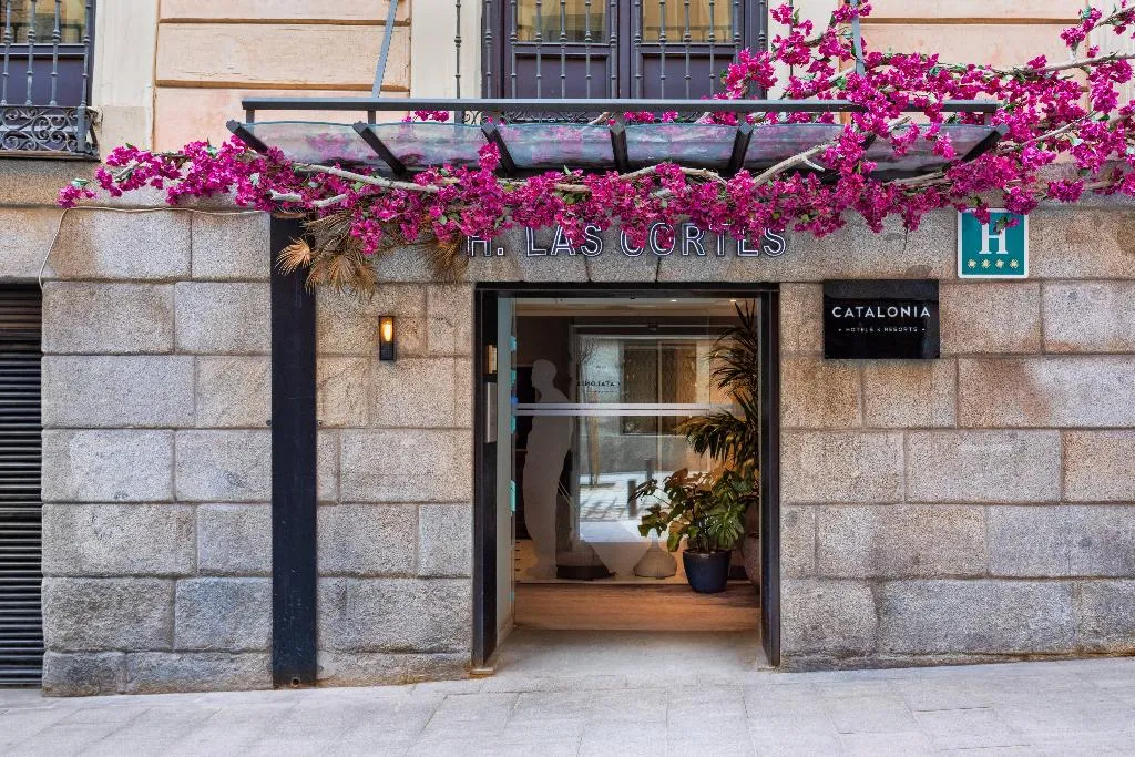 General view, Catalonia las Cortes, Madrid