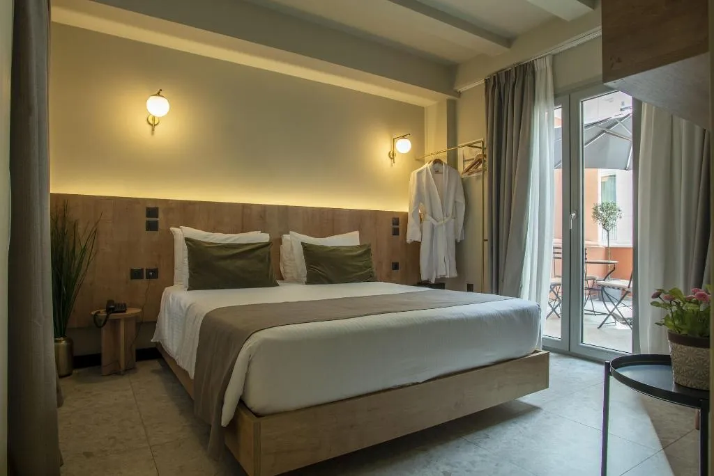Room, Metis Uls, Athens