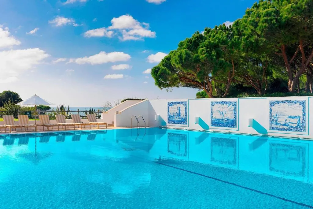 Pool, Pine Cliffs Resort, Algarve