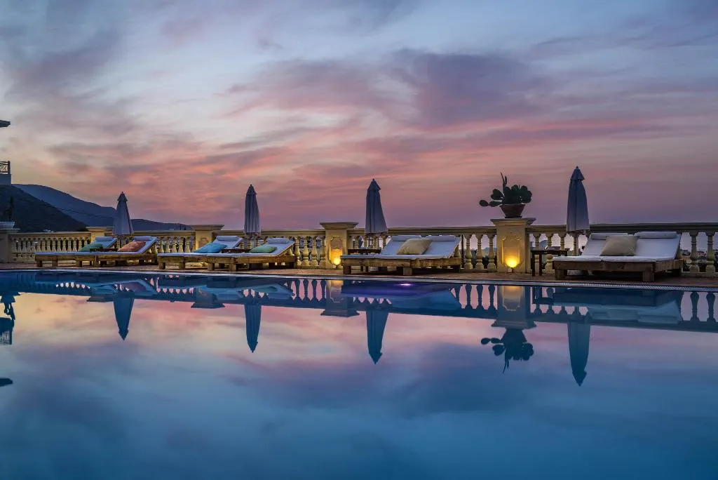 Terrace, Notos Heights Hotel & Suites, Crete