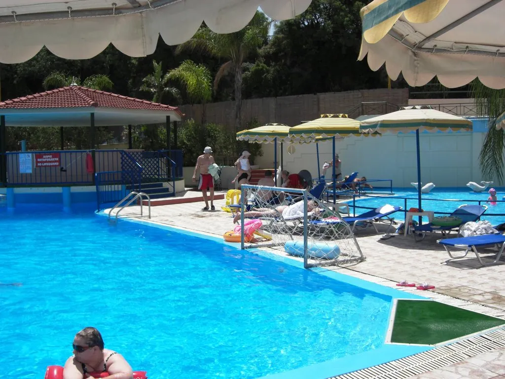 Pool, Romantza Mare, Rhodes