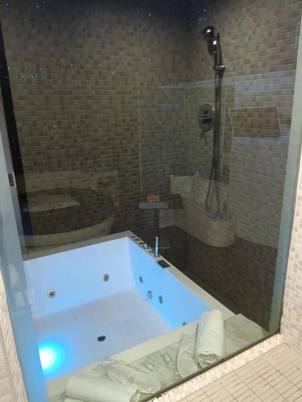 SUITE ONE BED Room, La Fayette, Naples
