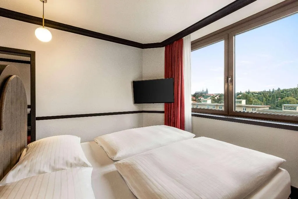 Room, Vienna House by Wyndham Diplomat Prague, Prague