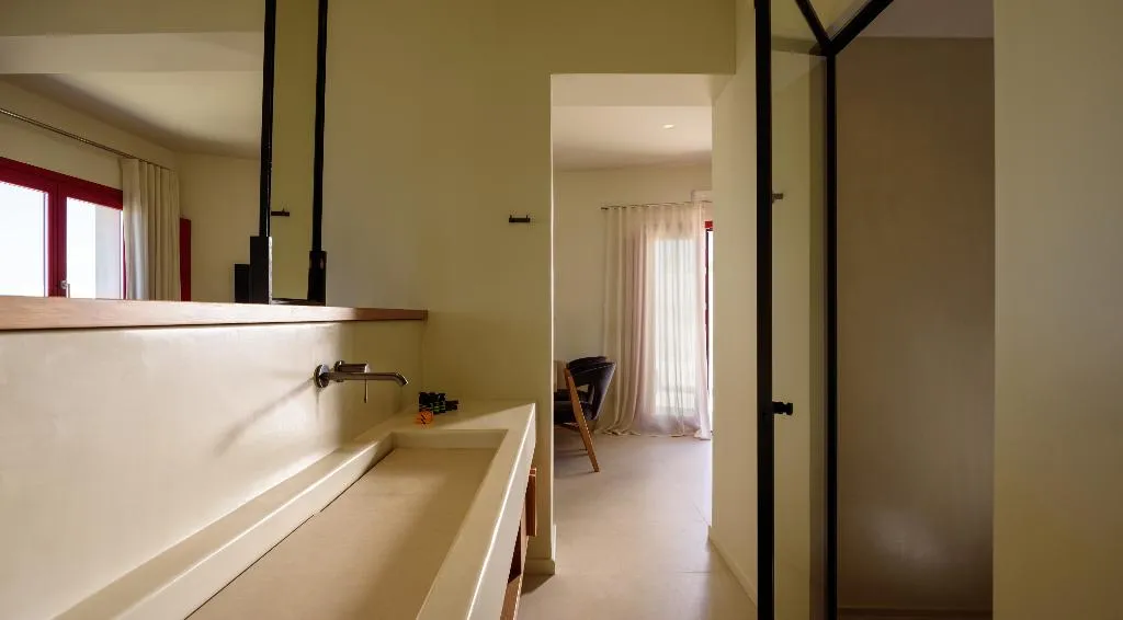 SUITE SEA VIEW WITH PRIVATE POOL Room, Potnia Theron Suites, Santorini