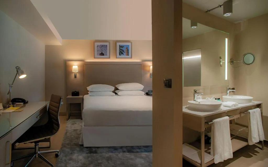 Room, Four Points By Sheraton Izmir, Izmir