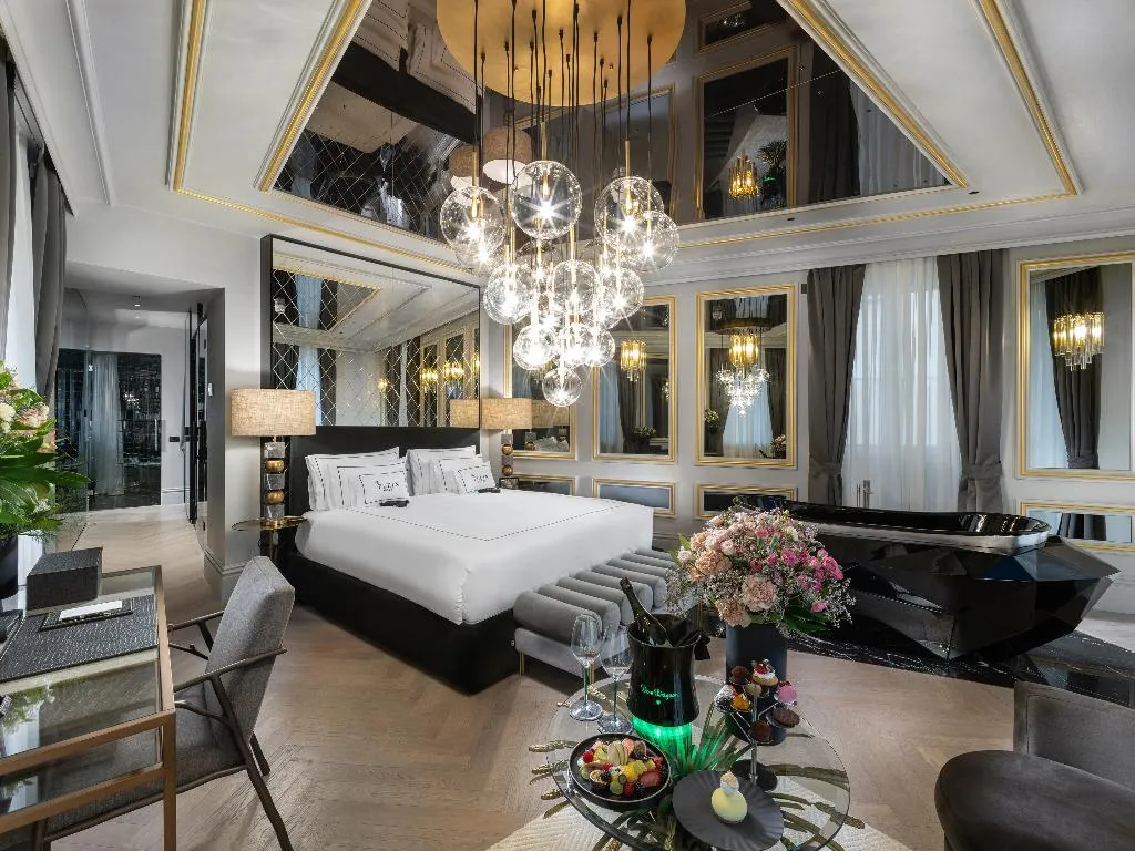 JUNIOR SUITE WITH TERRACE Room, The Plein Hotel, Milan