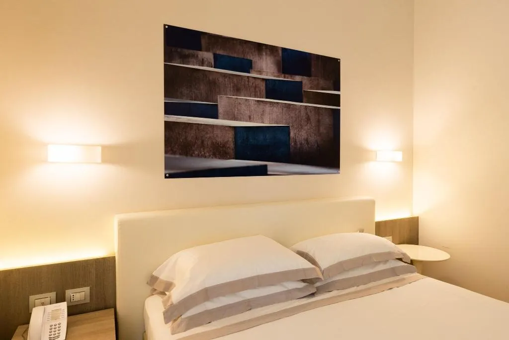 DOUBLE DELUXE Room, Albergo Centrale, Milan