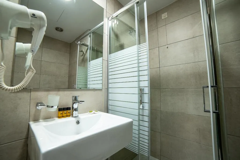 TRIPLE DELUXE Room, Argo, Athens
