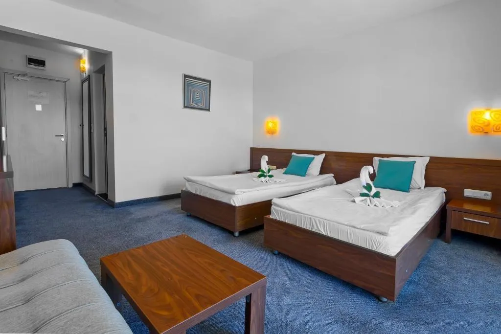 DOUBLE STANDARD Room, Glarus, Bourgas