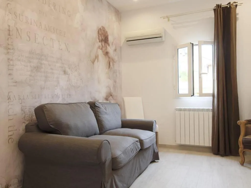 Room, Portamaggiore Room, Naples