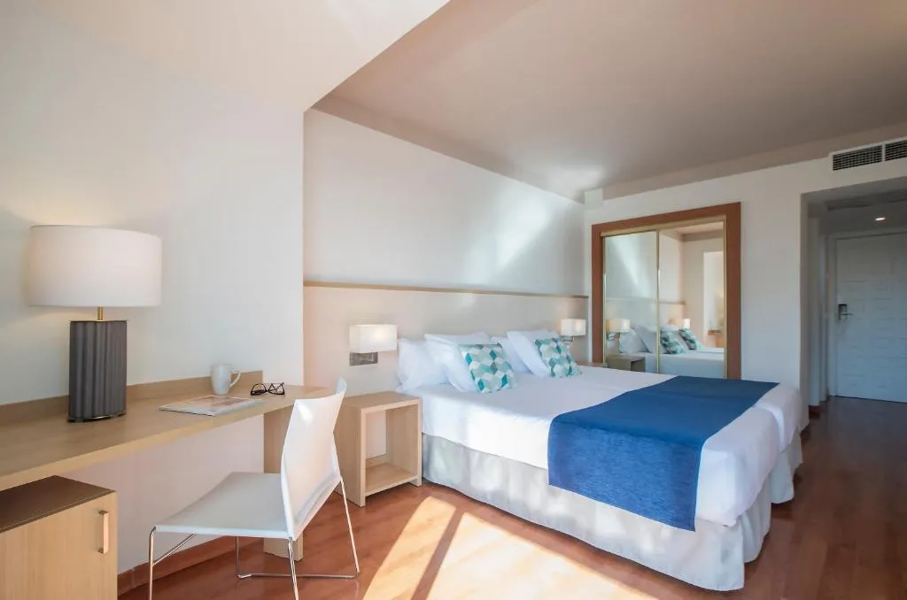 Double or Twin WITH BALCONY Room, Hotel Costa Malaga by Pierre & Vacances, Costa Del Sol