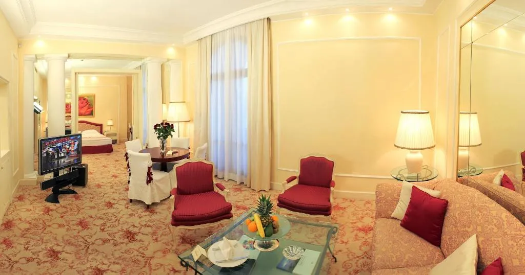 Room, Grande Albergo Delle Rose, Rhodes