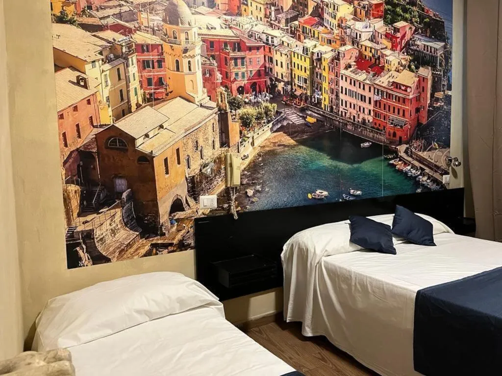 TRIPLE WITH SHARED BATHROOM Room, Hotel Corvetto, Milan