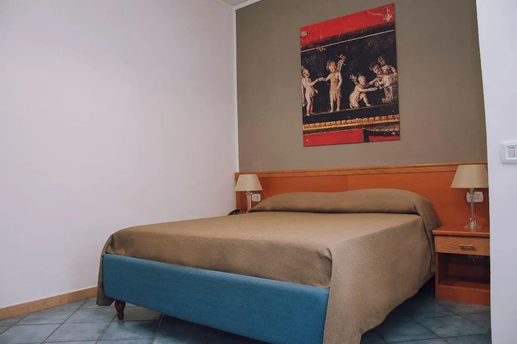 Room, Hotel Piccolo Sogno, Naples