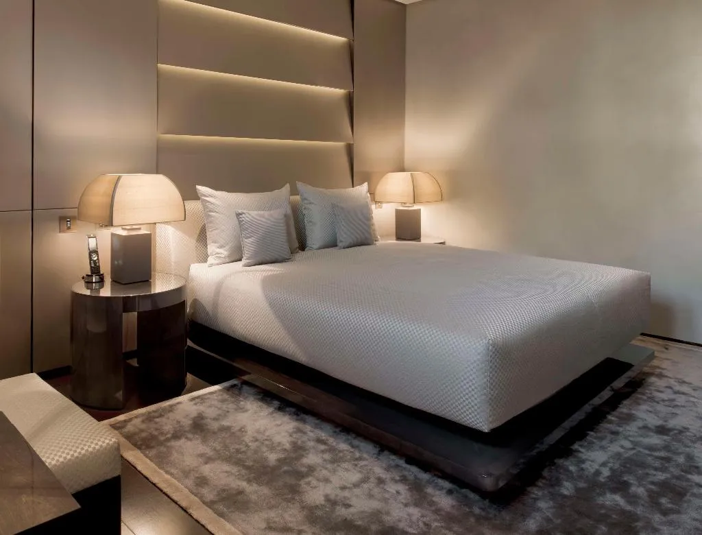 SUITE CLASSIC Room, Armani Hotel Milano, Milan