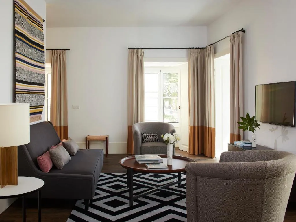 SUITE TWO BEDROOMS Room, The Lumiares, Lisbon