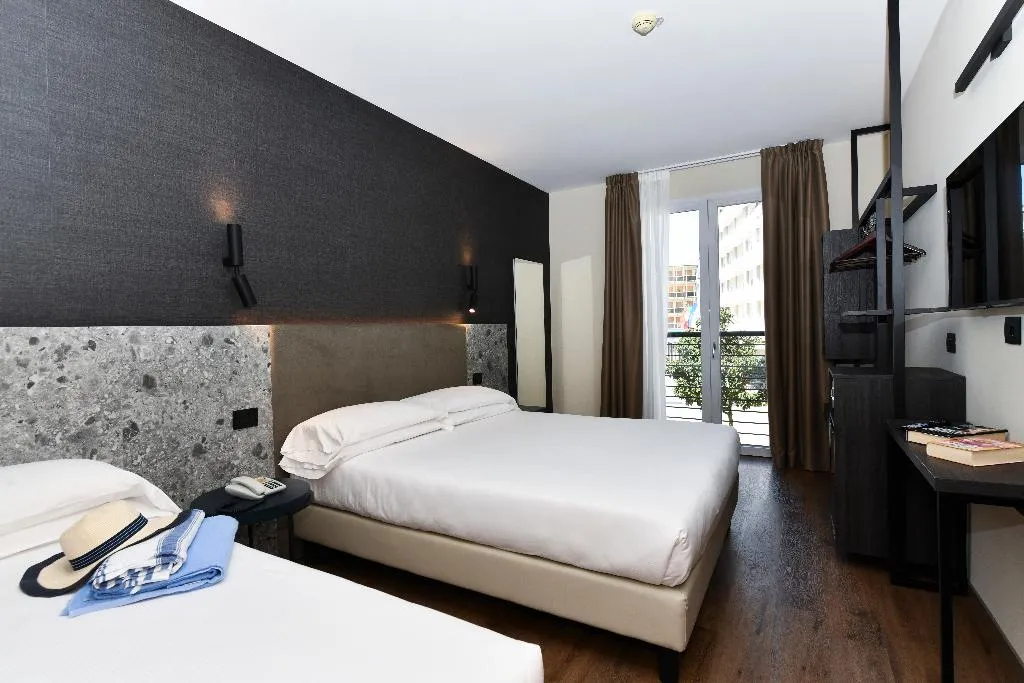 TRIPLE SUPERIOR Room, Eden Hotel, Venice